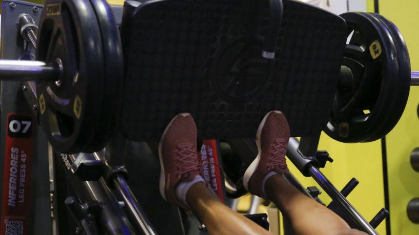 Academia, exercicio fisíco