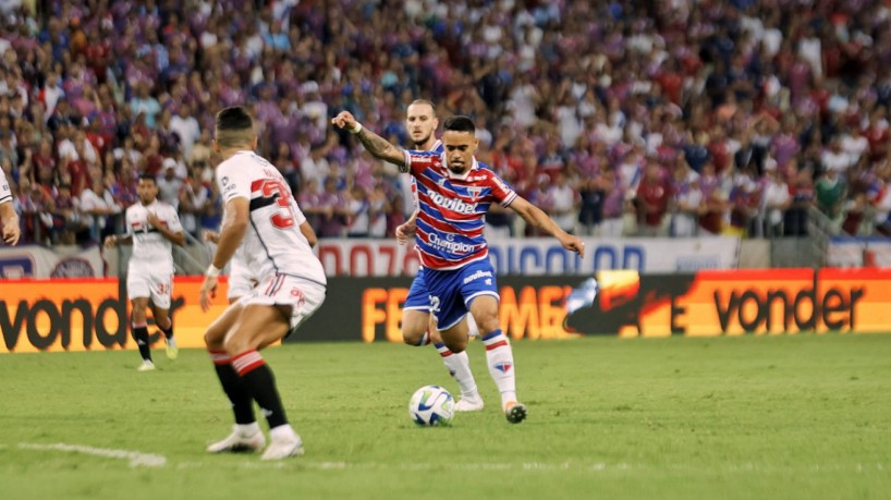 Ala-direito Yago Pikachu no jogo Fortaleza x São Paulo, no Morumbi, pelo Campeonato Brasileiro Série A 2023
