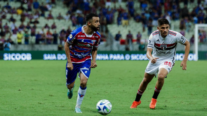 FORTALEZA-CE, BRASIL, 11-05-2023: Fortaleza x São Paulo, na Arena Castelão pelo Campeonato Brasileiro. (Foto: Aurélio Alves/O Povo)