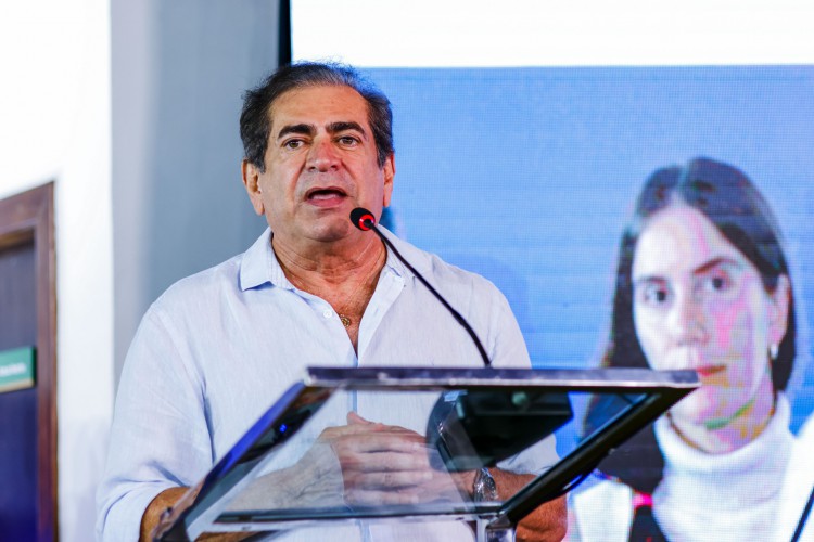 Zezinho Albuquerque, secretário das Cidades do governo do Estado