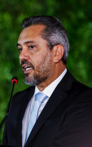 Governador Elmano de Freitas(Foto: AURÉLIO ALVES)