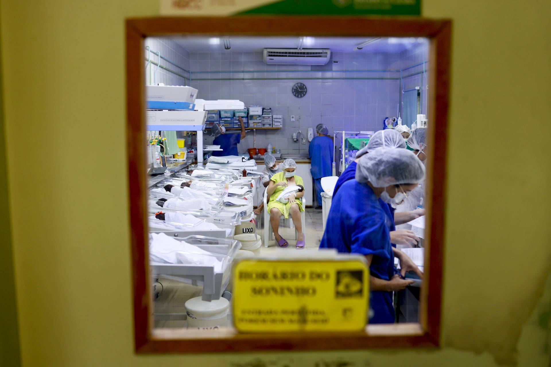 Governador Elmano anuncia abertura de 285 novos leitos obstétricos e neonatais; 185 no Hospital Universitário do Ceará (HUC). (Foto: FCO FONTENELE)