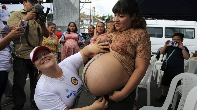 Grávida em concurso de Dia das Mães na Nicarágua