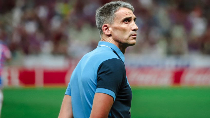 Técnico Juan Pablo Vojvoda no jogo Fortaleza x San Lorenzo, na Arena Castelão, pela Copa Sul-Americana 2023