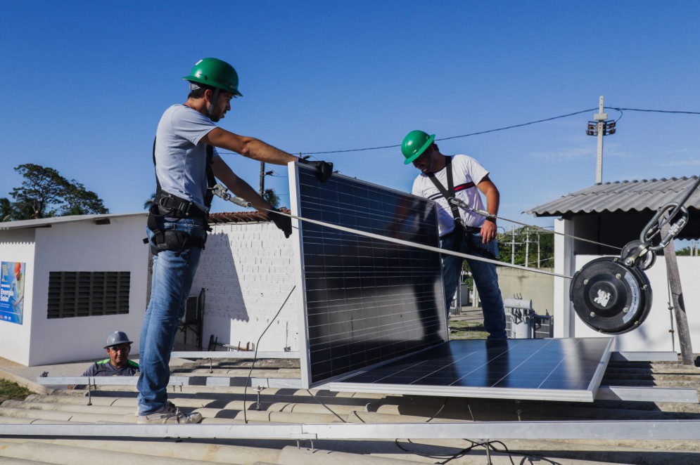 Senai-CE aposta em cursos voltados para energias renováveis e formação de mão de obra especializada