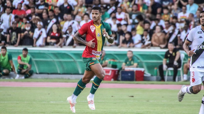 Ygor Catatau, ex-Vasco e Sampaio Corr&ecirc;a, foi banido pela Fifa