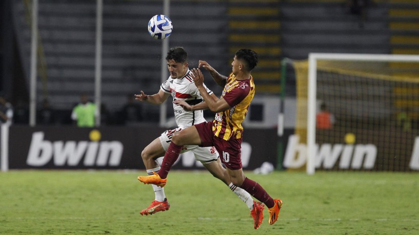 São Paulo e Tolima se enfrentam pela Copa Sul-Americana 2023 hoje, 08; onde assistir ao vivo aos jogos do dia e horário do jogo.