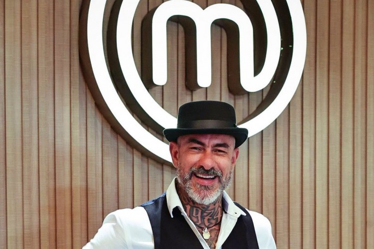 Henrique Fogaça é jurado fixo do MasterChef desde a primeira edição, em 2014, e seu restaurante, Sal Gastronomia, já serviu de cenário para provas em equipe