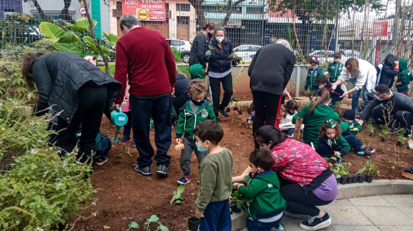 07/06/2023 - São Caetano do Sul - Escolas brasileiras são exemplos de boas práticas em alimentação escolar - Projetos de São Caetano do Sul são citados em projeto da FAO, agência da ONU para o combate à fome. Foto: Pref. São Caetano do Sul/ Divulgação