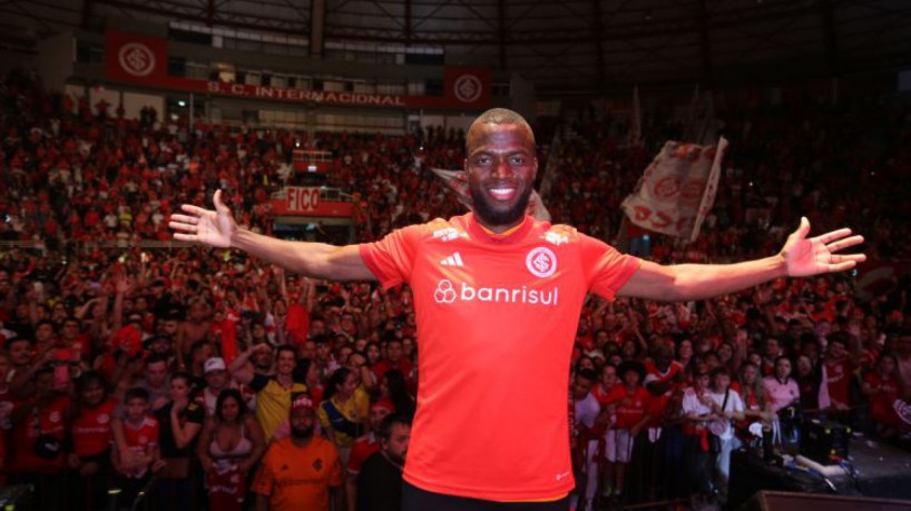 Enner Valencia foi apresentado oficialmente pelo Internacional