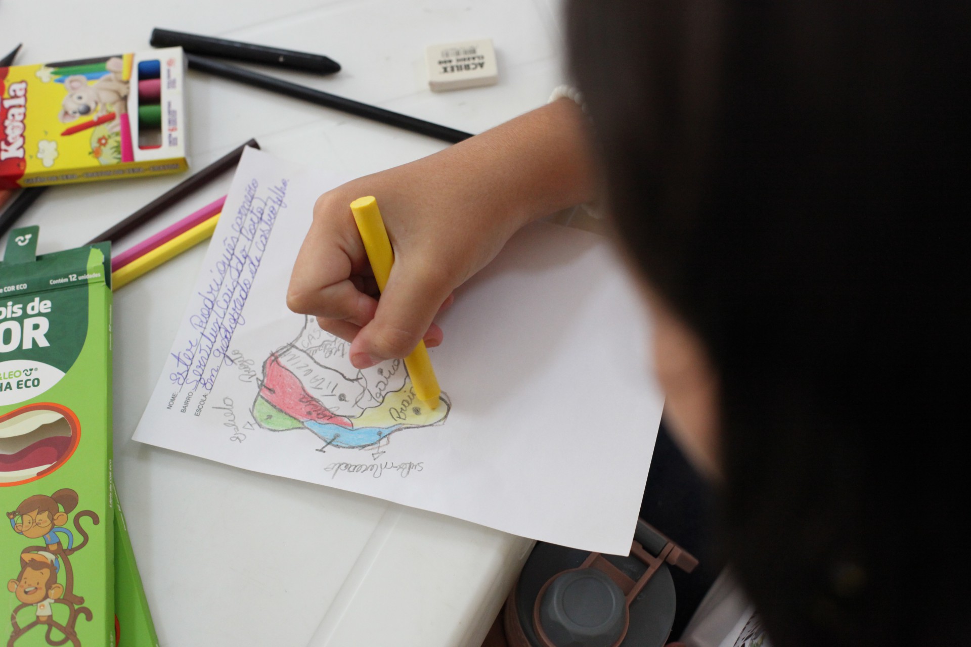 A exposição sobre a história de Fortaleza recebeu, na manhã desta terça-feira, 27, estudantes da Escola Municipal Godofredo de Castro Filho, no bairro Cais do Porto