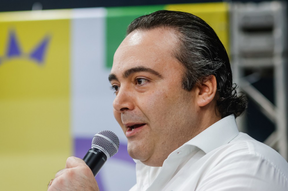 Ozires Pontes, prefeito de Massap&ecirc;