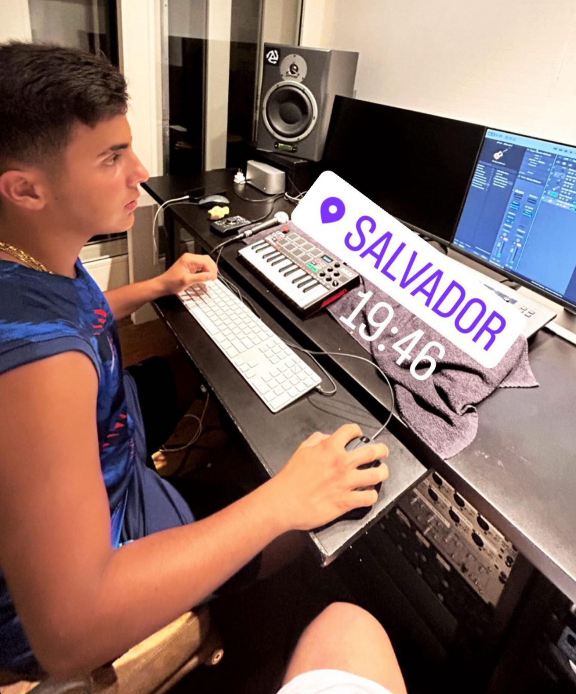 Marcelo Sangalo, filho de Ivete Sangalo, aparece produzindo músicas