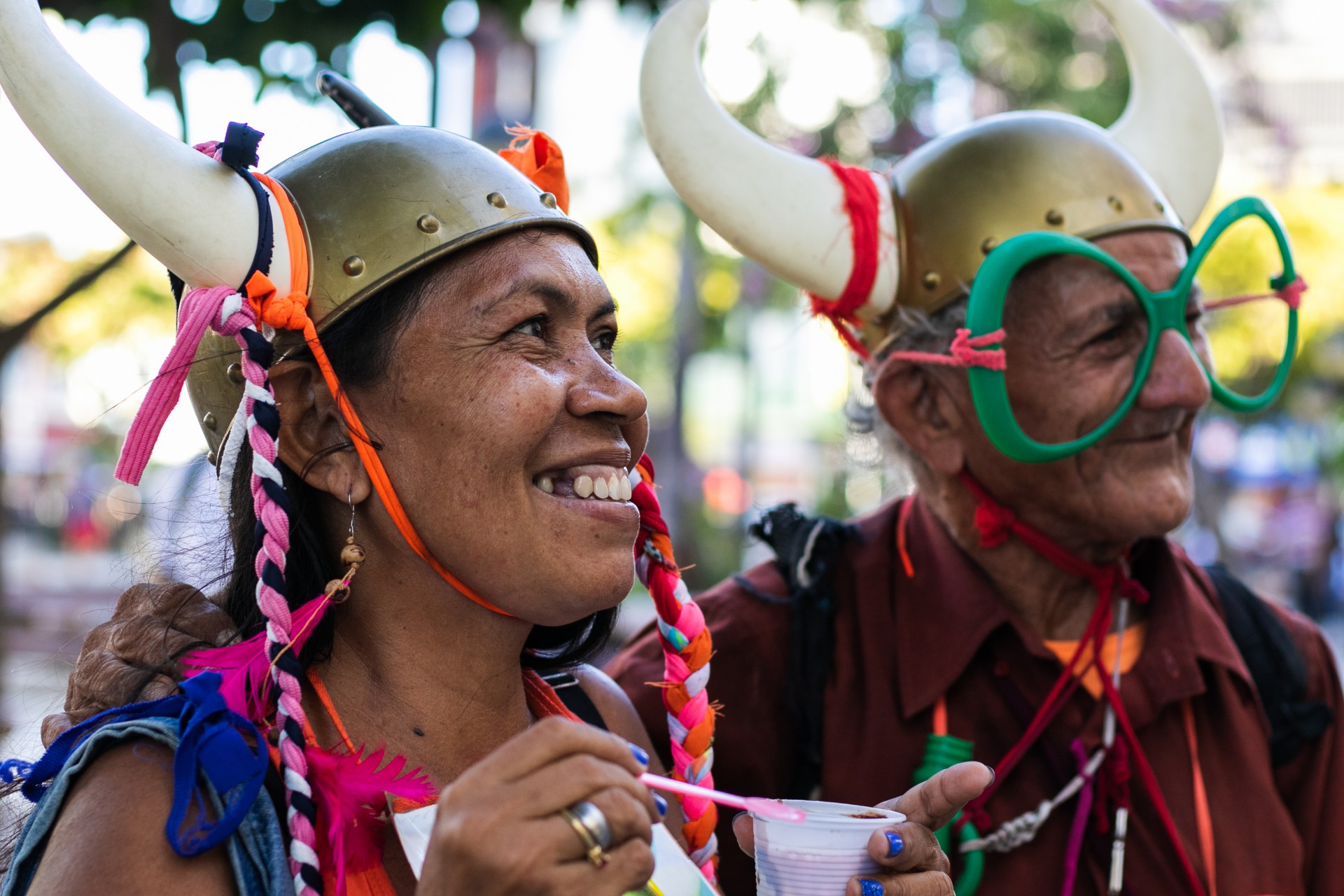 José e Ravena trabalham juntos há três anos como artistas de rua na Praça do Ferreira