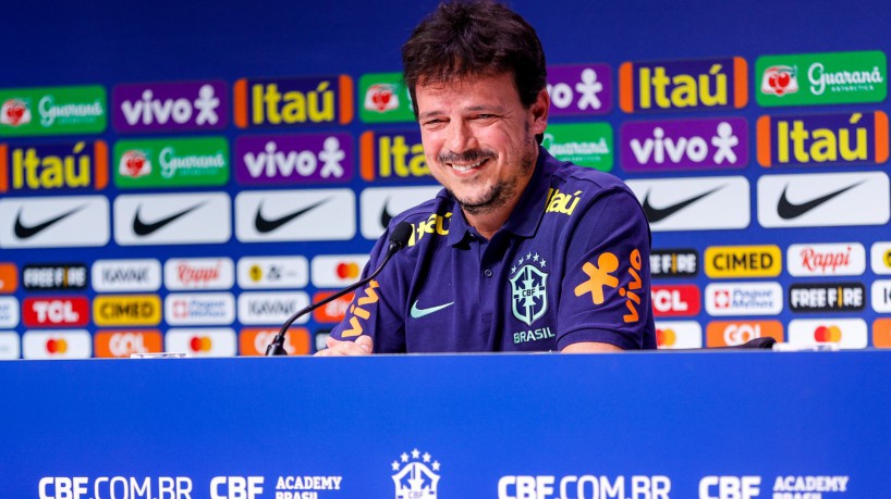 Técnico Fernando Diniz em entrevista coletiva de apresentação na seleção brasileira na sede da CBF, no Rio de Janeiro