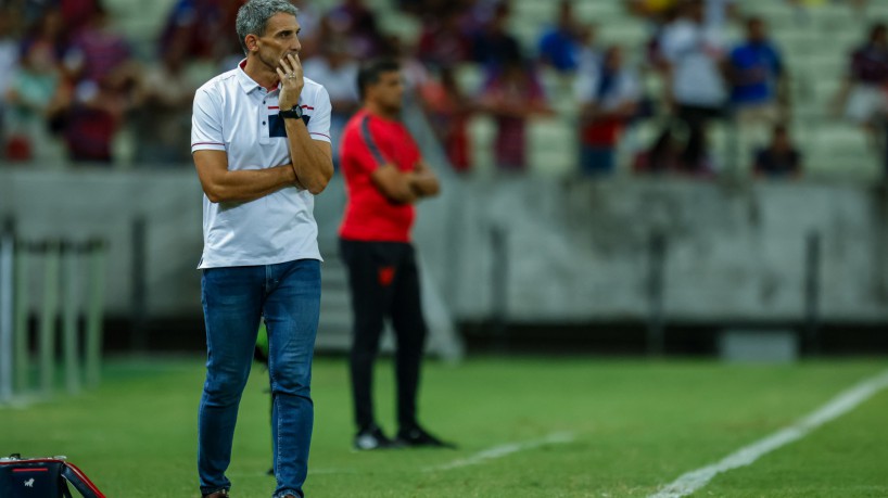 Vojvoda tem missão de melhorar números do Leão