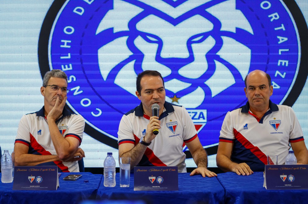 Geraldo Luciano e Marcelo Paz durante assembleia do Fortaleza Esporte Clube para falar da mudan&ccedil;a para SAF em 2023
