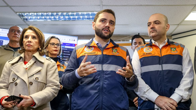 PORTO ALEGRE/RS, 13/07/2023 - Coletiva de imprensa com governador em exercício, Gabriel Souza, sobre a passagem do ciclone extratropical no estado. Fotos: Gustavo Mansur/ Secom