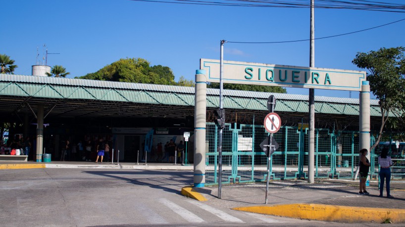 Fachada do Terminal do Siqueira. (Foto: Samuel Setubal)