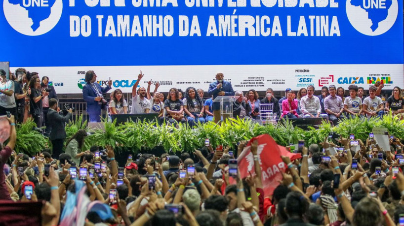 Brasília (DF), 13/07/2023, O presidente Luiz Inácio Lula da Silva participa do 59º Congresso da União Nacional dos Estudantes (UNE). O encontro teve a presença do ex-presidente do Uruguai Pepe Mujica. Foto: Valter Campanato/Agência Brasil