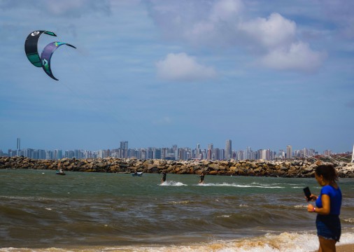 O kitesurf é um dos motivos para o crescimento exponencial na região Oeste do Ceará