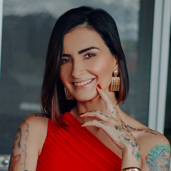 Gabi Benvenutti &eacute; influenciadora e tem mais de 40 mil seguidores em uma rede social 