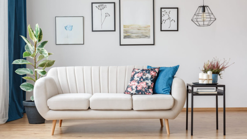 Na hora de decorar a sala de estar é importante que haja um equilíbrio entre funcionalidade e estética (Imagem: Ground Picture | ShutterStock)