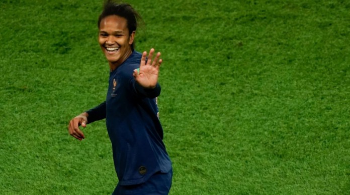 Wendie Renard representa a França na Copa 2023
