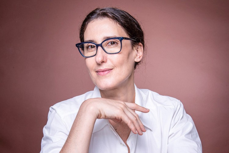 Paola Carosella &eacute; dona de um restaurante com mais de quinze anos e uma marca de empanadas. Conhe&ccedil;a os restaurantes da Chef e veja os pre&ccedil;os: