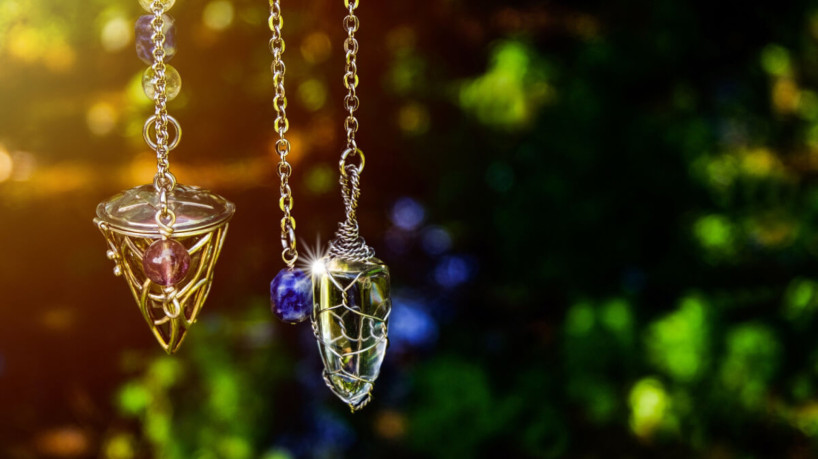 A limpeza energética pode ser feita em qualquer ambiente com energia pesada (Imagem: Mercury Green | ShutterStock)