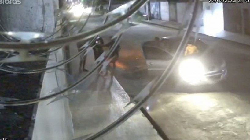 Roubo aconteceu no bairro Parangaba, em Fortaleza 