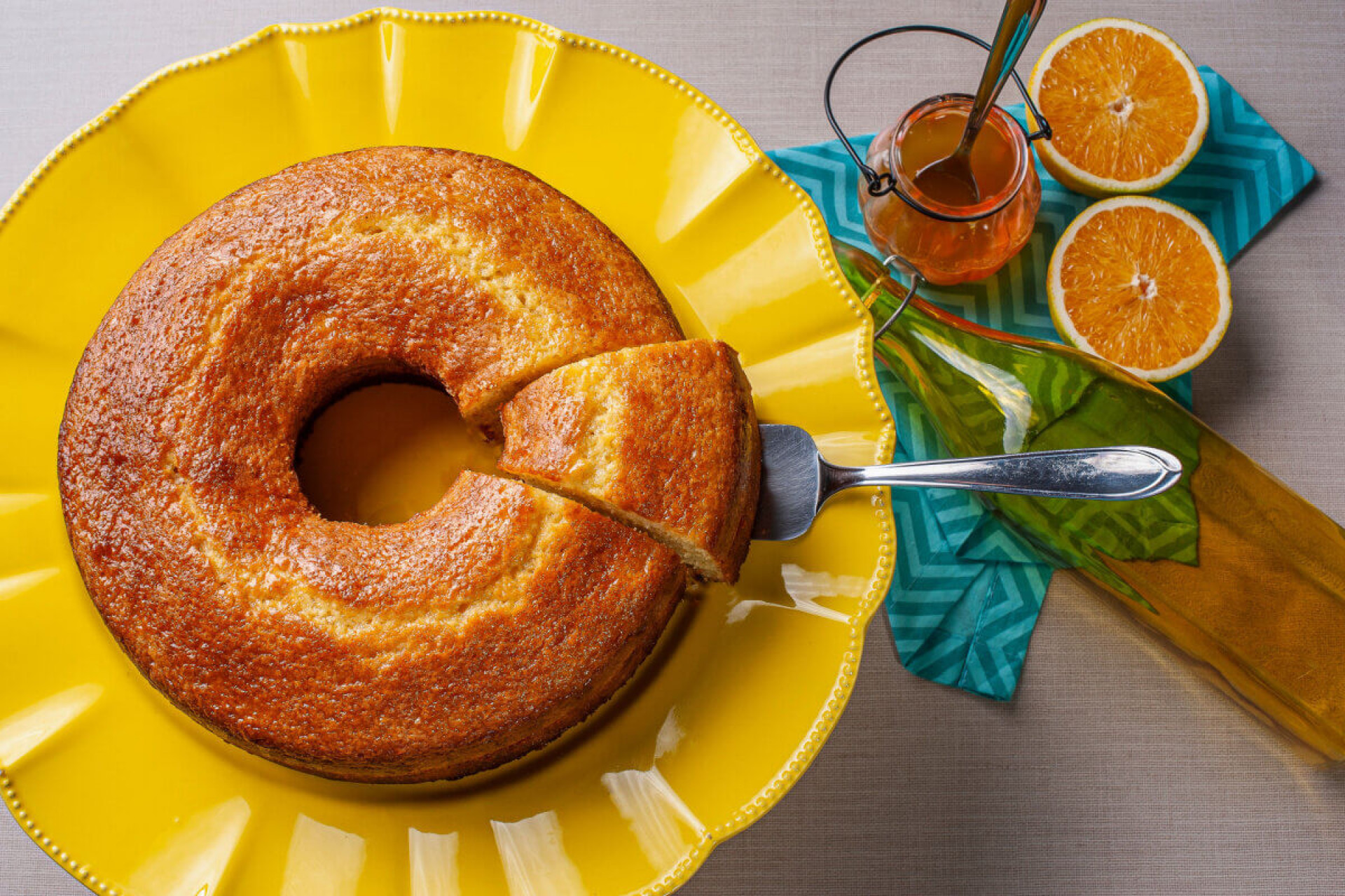 Bolo de laranja (Imagem: flanovais | Shutterstock)
