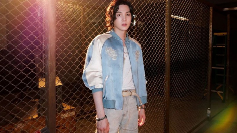 Estrela do K-pop, Suga do BTS inicia processo de alistamento militar obrigtório