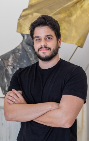 Cadeh Jua&ccedil;aba, artista pl&aacute;stico (Foto: FERNANDA BARROS)