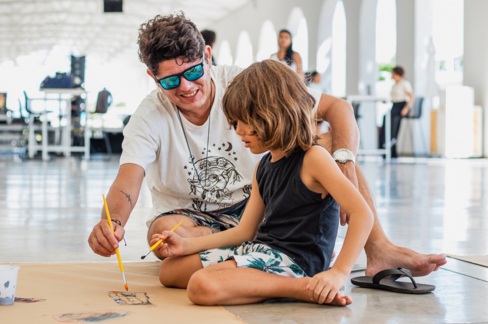 FORTALEZA, CEARÁ, 13-08-2023: Dia dos Pais no Estação das Artes. Pouca movimentação no espaço, que contém atividades para as crianças, feira de gastronomia e de design.  (Foto: Fernanda Barros/ O Povo)