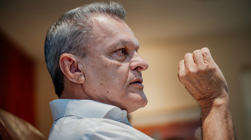 FORTALEZA-CE, BRASIL, 16-08-2023    Visita do prefeito José Sarto à sede do Jornal O Povo para encontro com a presidênte Luciana Dummar.(Foto: Júlio Caesar/O Povo)