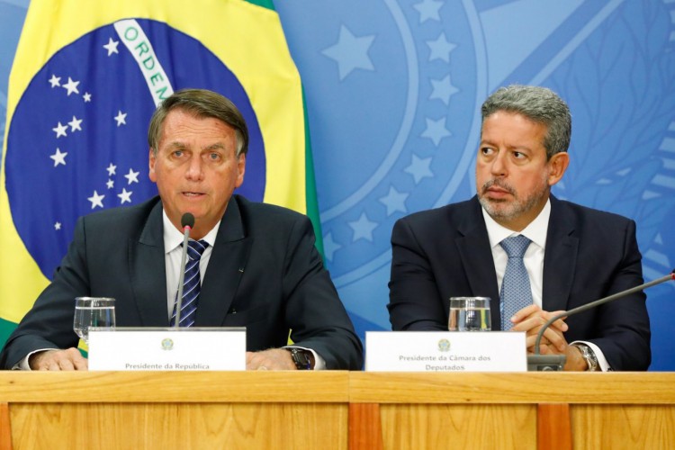 Ex-presidente da República, Jair Bolsonaro, e Arthur Lira, ex-presidente da Câmara dos Deputados