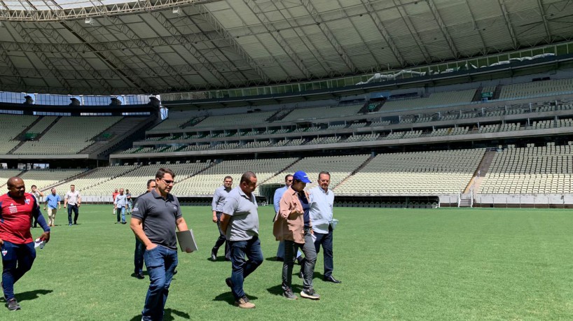 Representantes da Conmebol, Sesporte, SOP, FCF e FEC estiveram presentes na vistoria da Arena Castelão nesta sexta-feira, 18