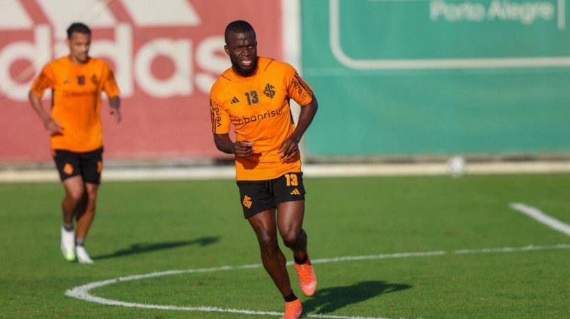 Enner Valencia e Alan Patrick durante treinamento do Internacional 