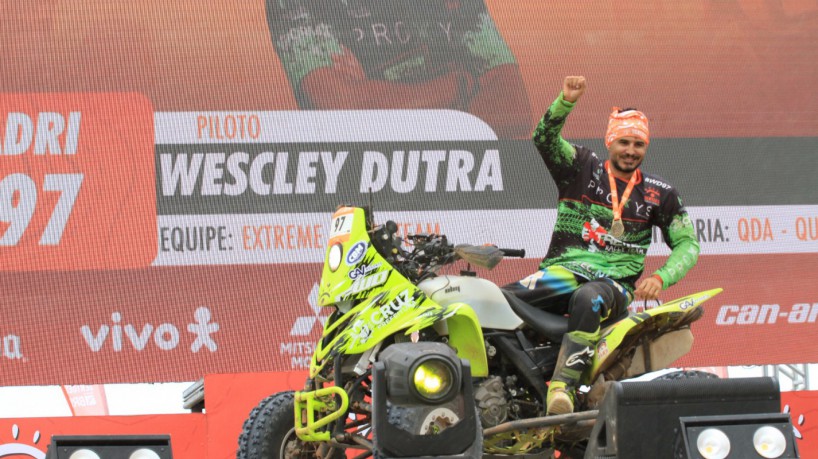 Wescley Dutra em disputa de prova 