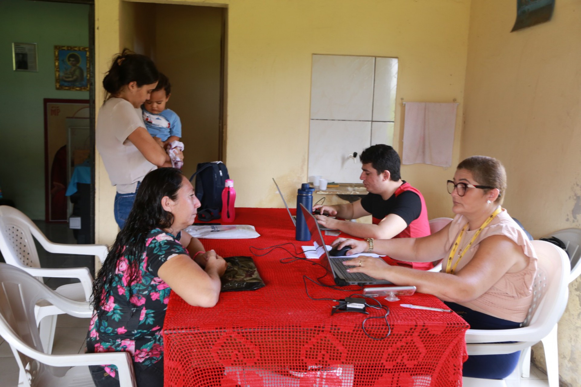 Serviços serão oferecidos das 9h às 16h desta sexta-feira, 24 