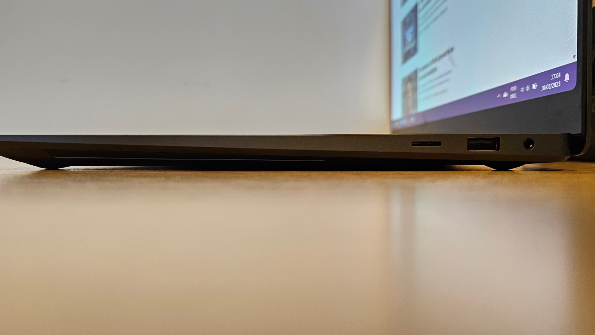 Samsung Galaxy Book3 Ultra tem porta USB-A, entrada para fones de ouvido de 3,5 mm e leitor de cartões microSD