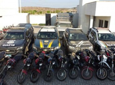 Motocicletas adulteradas e com queixa de roubo são apreendidas em operação da PMCE com a PRF 