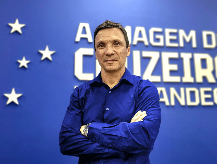 Zé Ricardo foi anunciado como novo técnico do Cruzeiro 