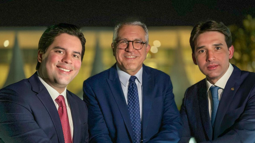 Anunciados os novos ministros, os deputados Andr&eacute; Fufuca (Esportes) e Silvio Costa Filho (Portos e Aeroportos)