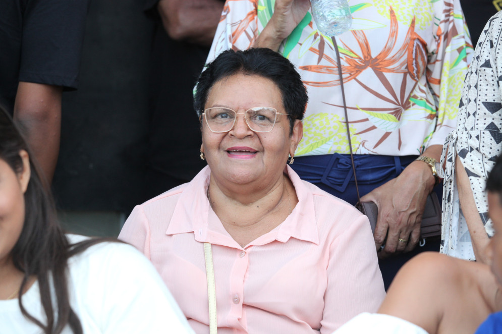 MARANGUAPE, CEARÁ, BRASIL, 07.09.2023: Teresinha Fernandes, 65. Desfile de sete de setembro na Major.