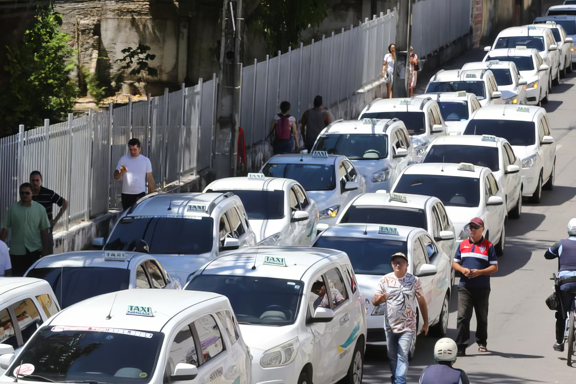 Quase 80% dos beneficiários não tinham direito ao auxílio Táxi, o que gerou um prejuízo de R$ 1,4 bilhão (Foto: FÁBIO LIMA)
