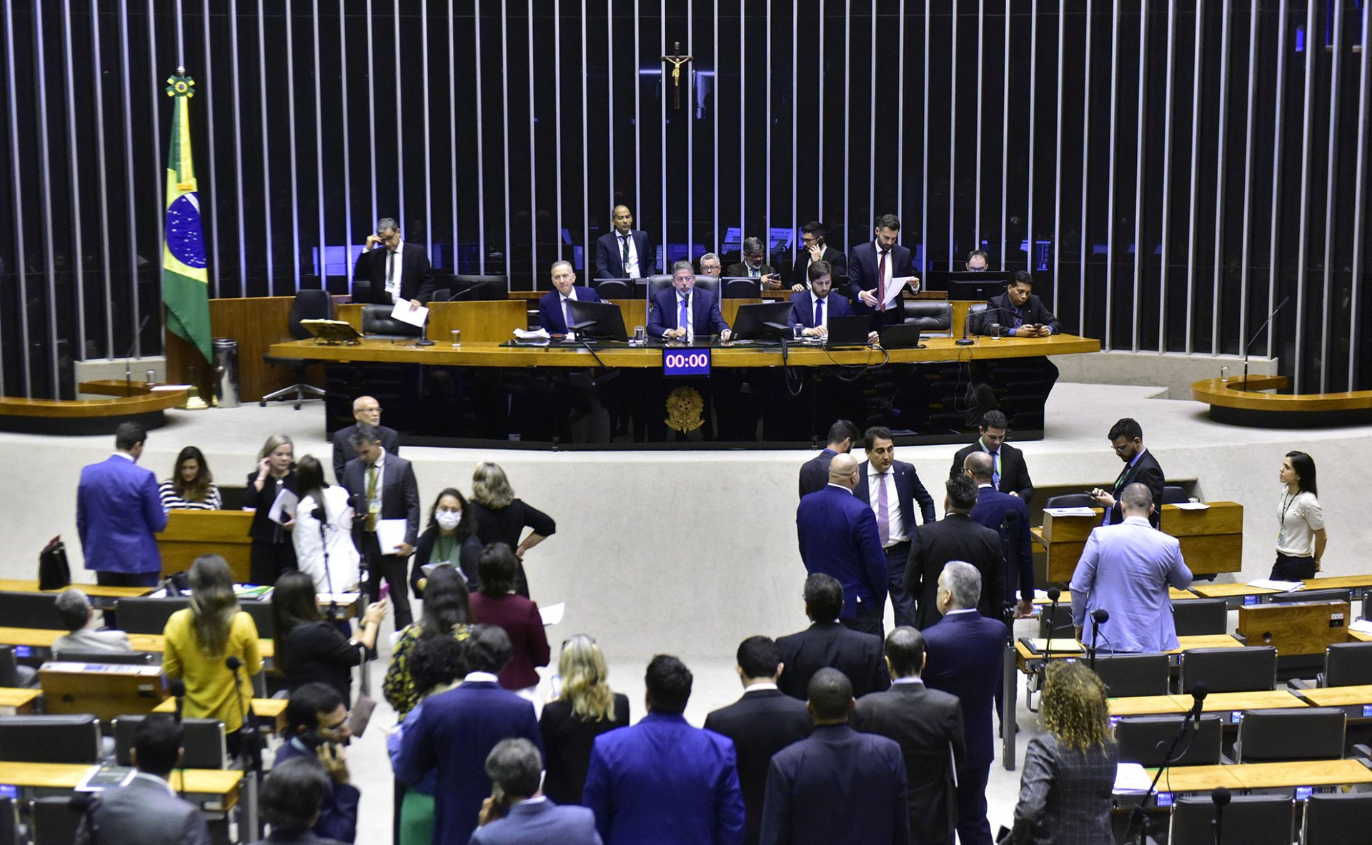 Deputados mudam prazos de cumprimento da Lei da Ficha Limpa (Foto: Zeca Ribeiro/Câmara dos Deputados)
