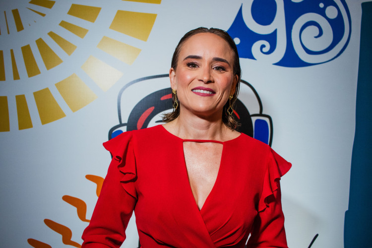 Fernanda Pacohbayba, presidente do Fundo Nacional de Desenvolvimento da Educação, na festa de aniversário de 95 anos do Jornal O Povo, e lançamento da edição 2023-2024 do Anuário do Ceará