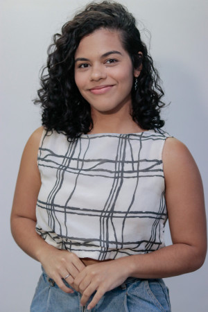 Lara Vieira &eacute; rep&oacute;rter de Cidades do O POVO e bacharel em Jornalismo pela UFC(Foto: Samuel Setubal)